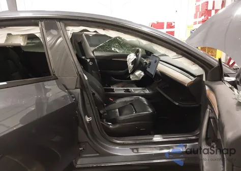 2023 Tesla Model 3 Long Range Dual Motor All-Wheel Drive z USA, uszkodzony, nr VIN 5YJ3E1EB2PF416352